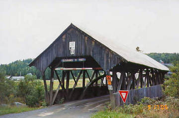 Happy Corner Bridge. Photo by Liz Keating, September 17, 2005